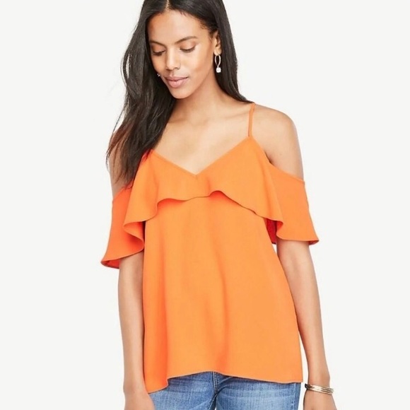NWT Ann Taylor Cold Shoulder Ruffle V Neck Top XS - Picture 1 of 7